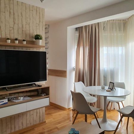 Andjelka A26 Lägenhet Veliko Gradište Exteriör bild
